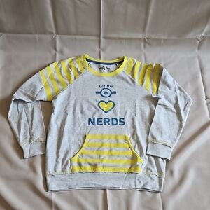 Universal Minions Eye Love Nerds Sweatshirt XXL, NWT